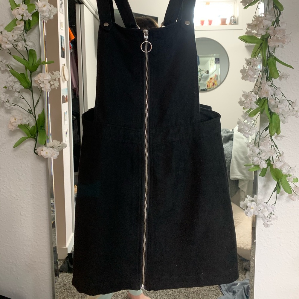 Black overall skirt